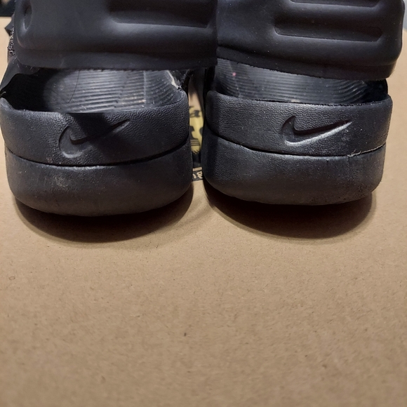 Nike Boys Sandals Size 13C - Picture 2 of 2